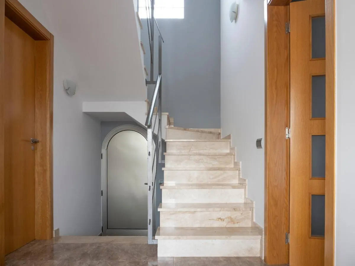 Chalet Villa Victor Riumar
